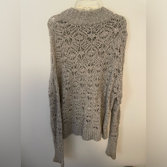 AEO Sweater Large - Picture 4 of 7